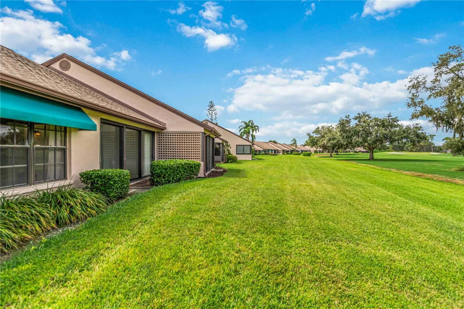 6085 CLUBSIDE DR