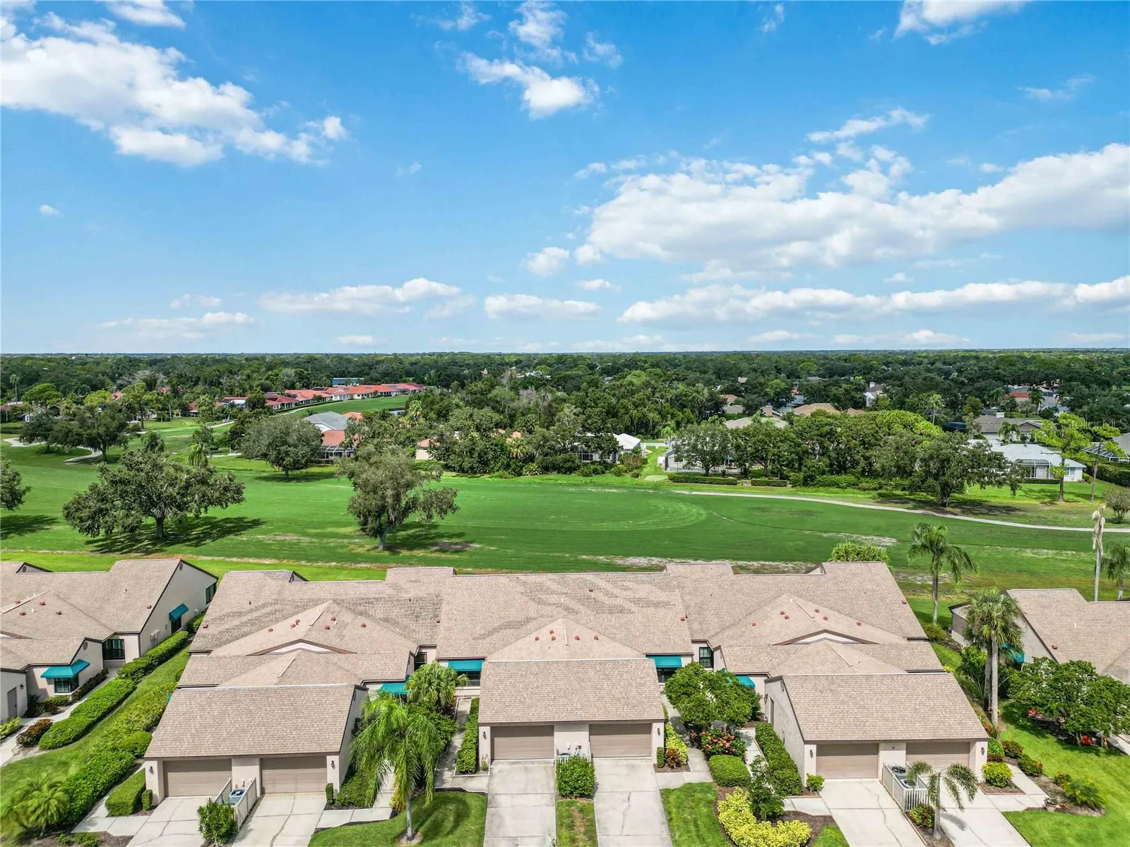 6085 CLUBSIDE DR