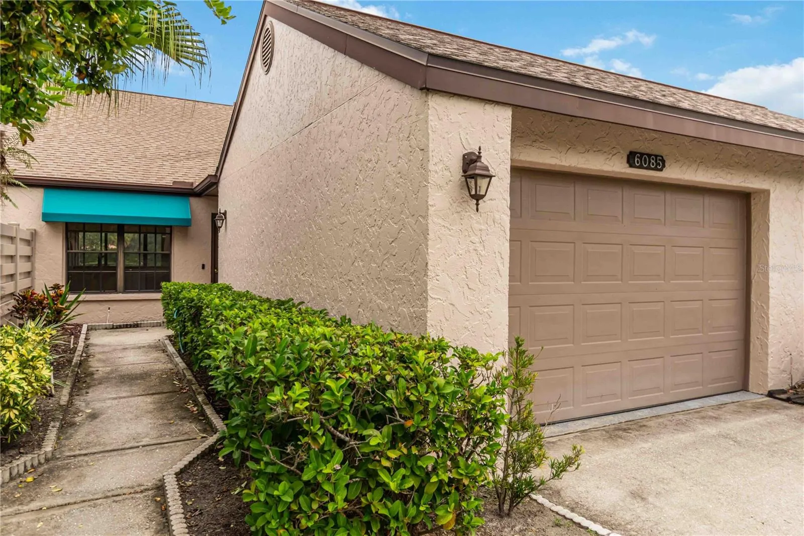 6085 CLUBSIDE DR