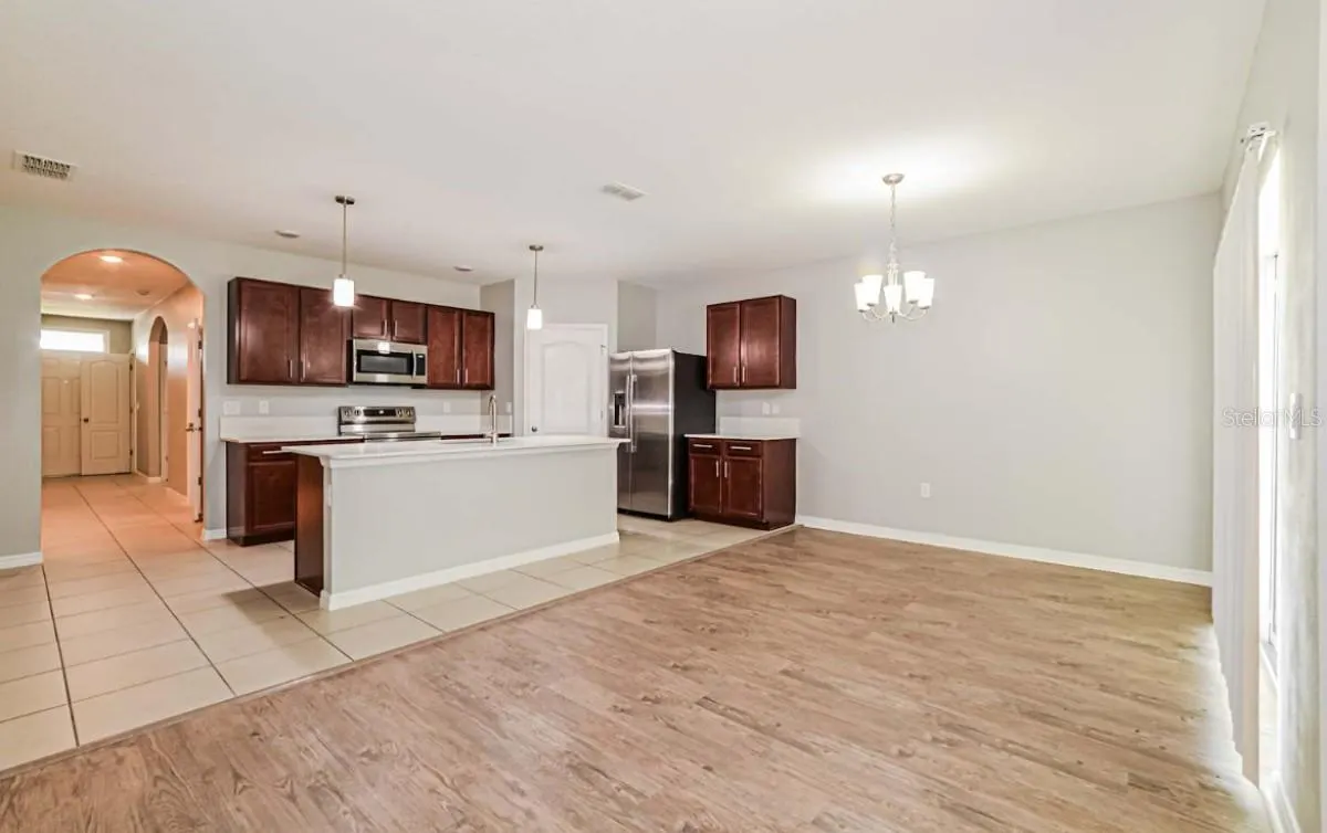 212 FOREST PARK AVE