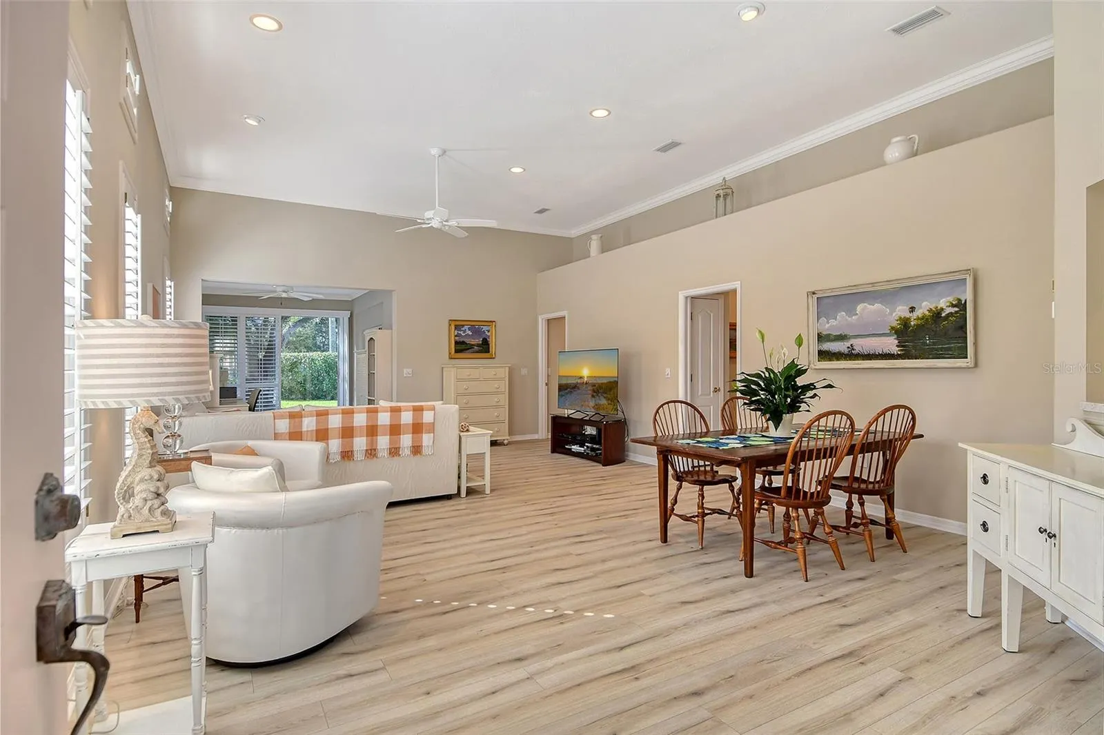 3770 AMAPOLA LN