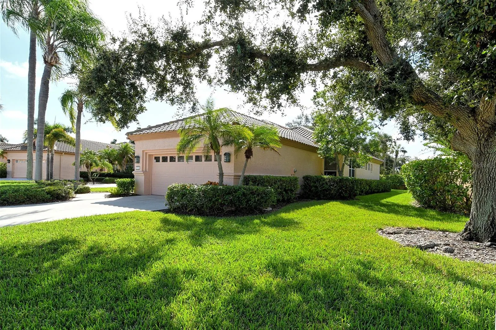 3770 AMAPOLA LN