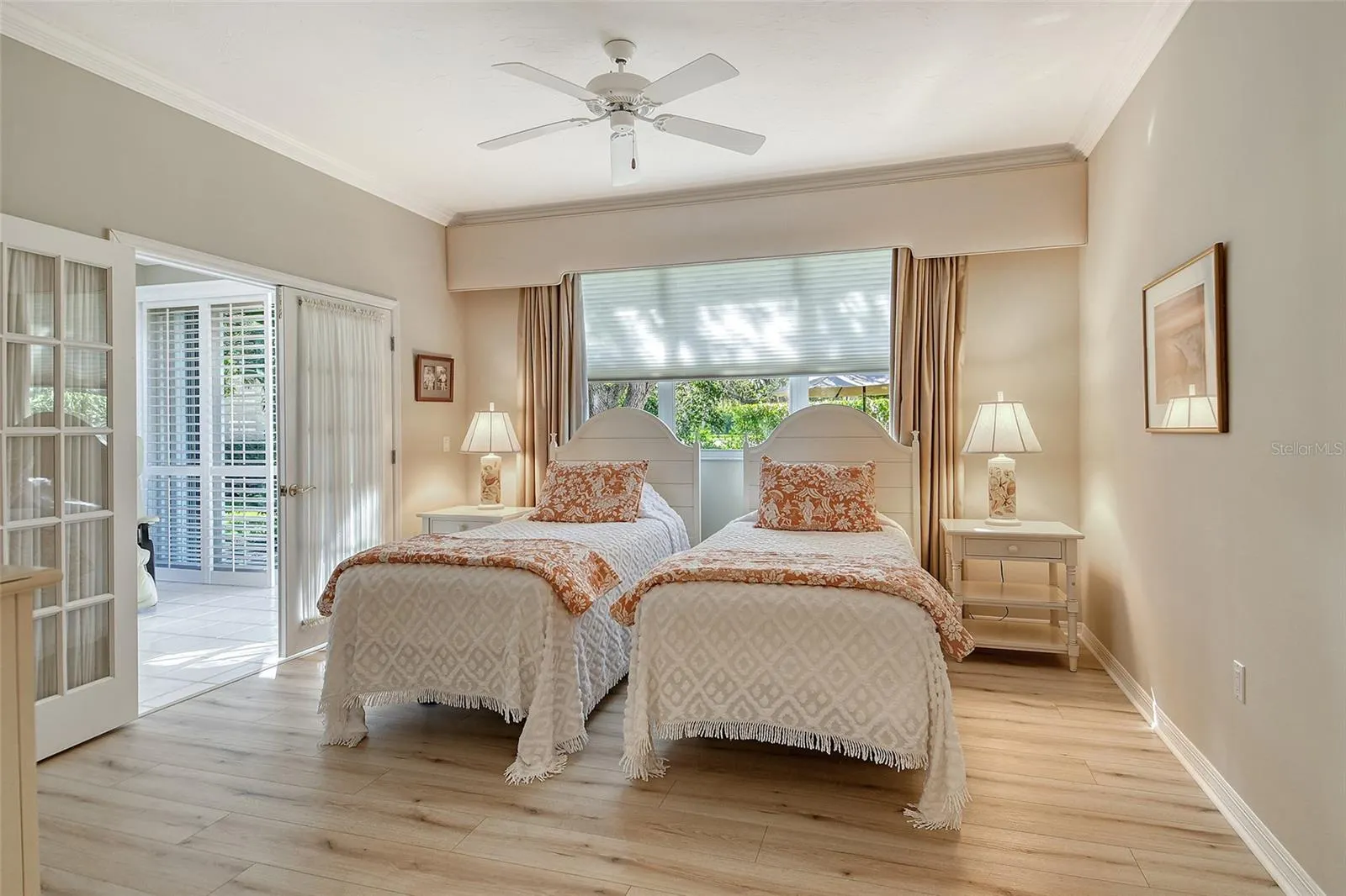3770 AMAPOLA LN