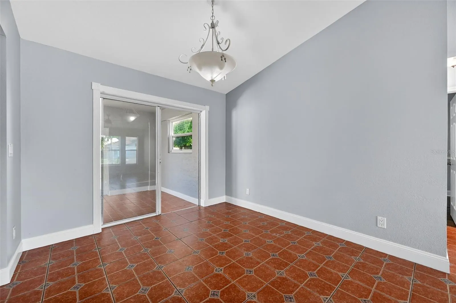 403 SE 20TH ST