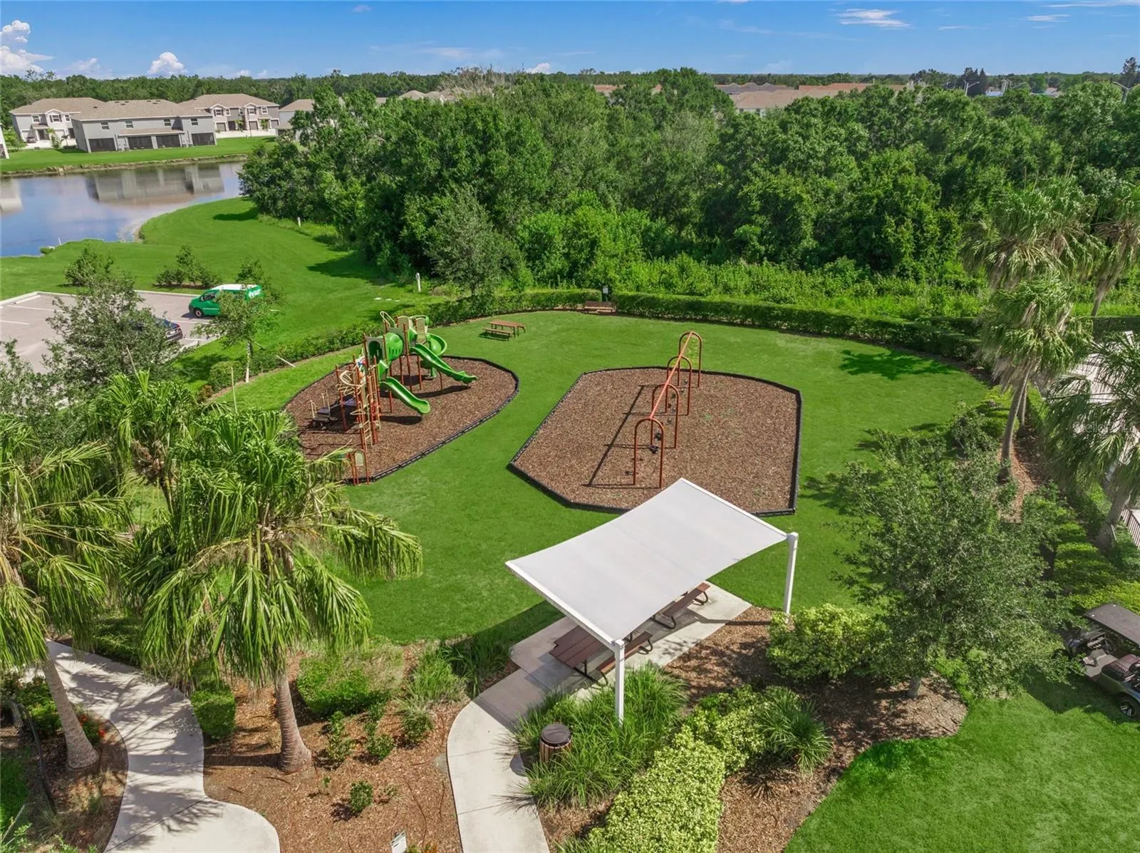 2033 WOODLEAF HAMMOCK CT