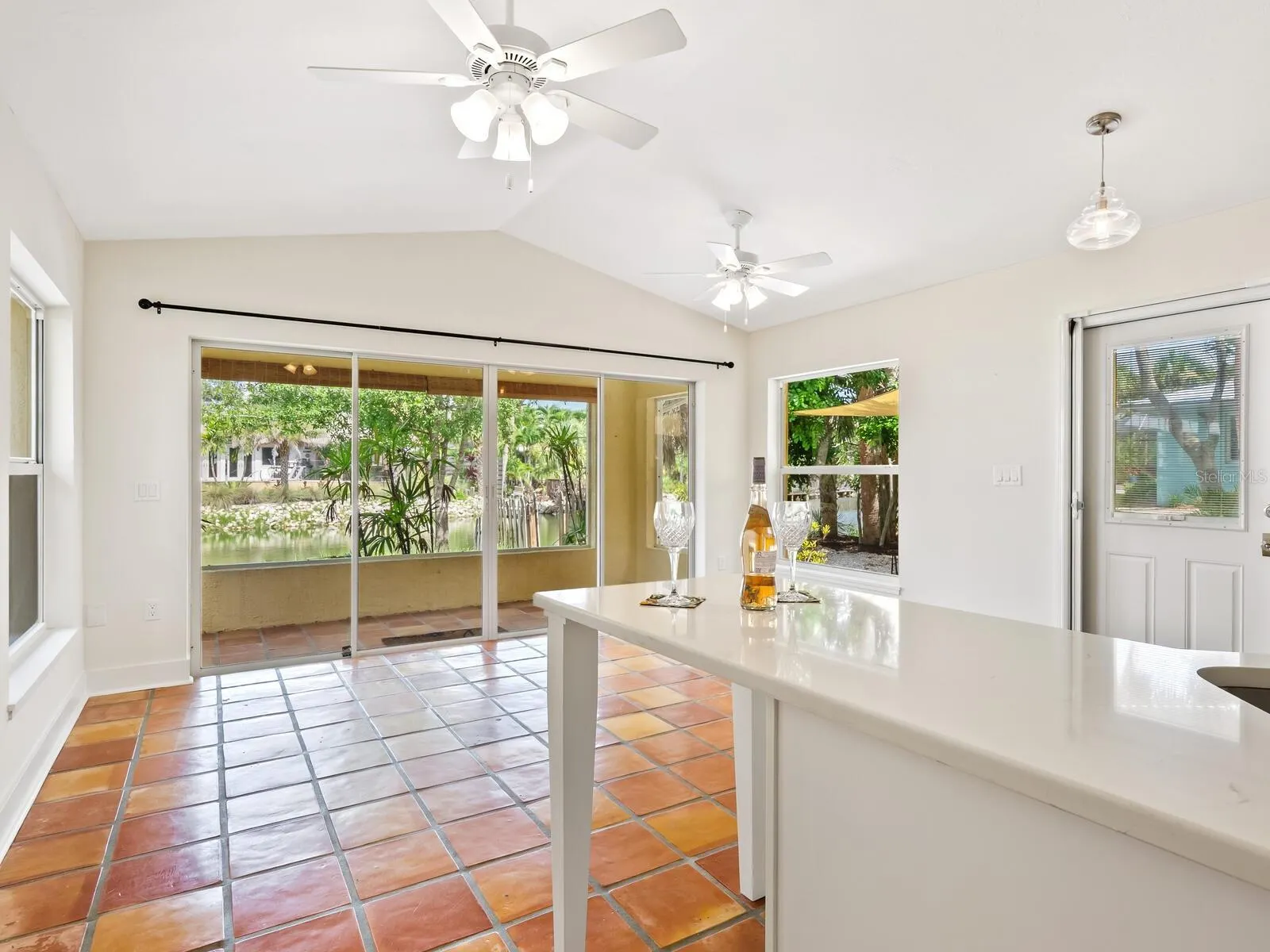 4830 ESTRADA DE COSTA