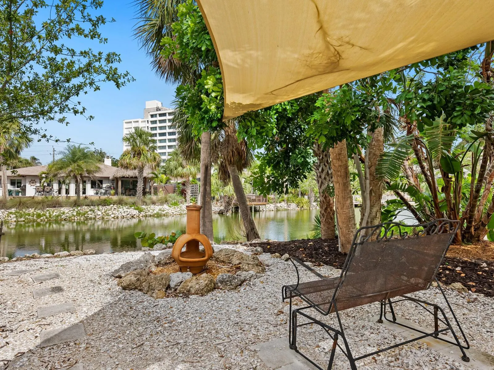 4830 ESTRADA DE COSTA