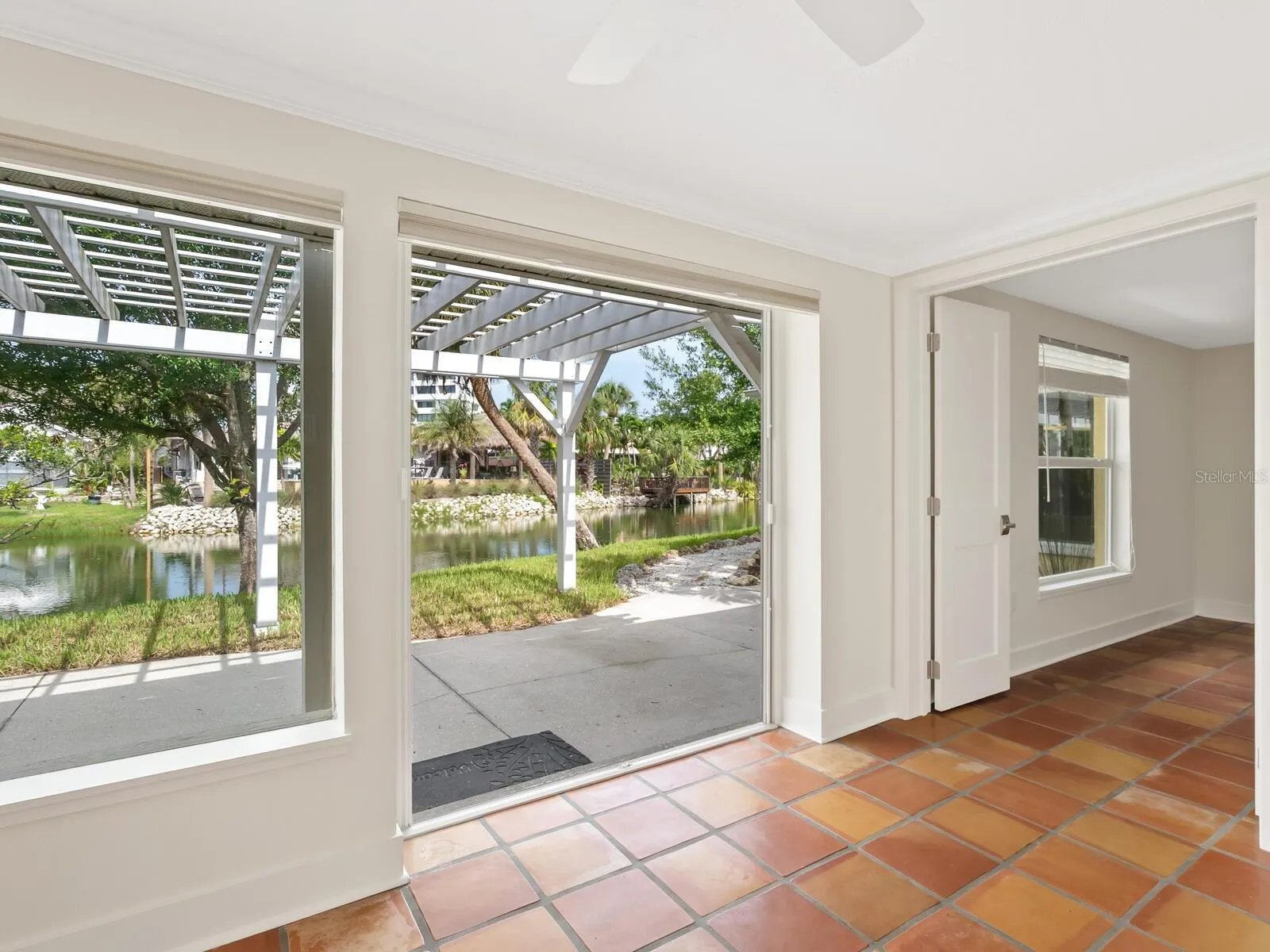 4830 ESTRADA DE COSTA