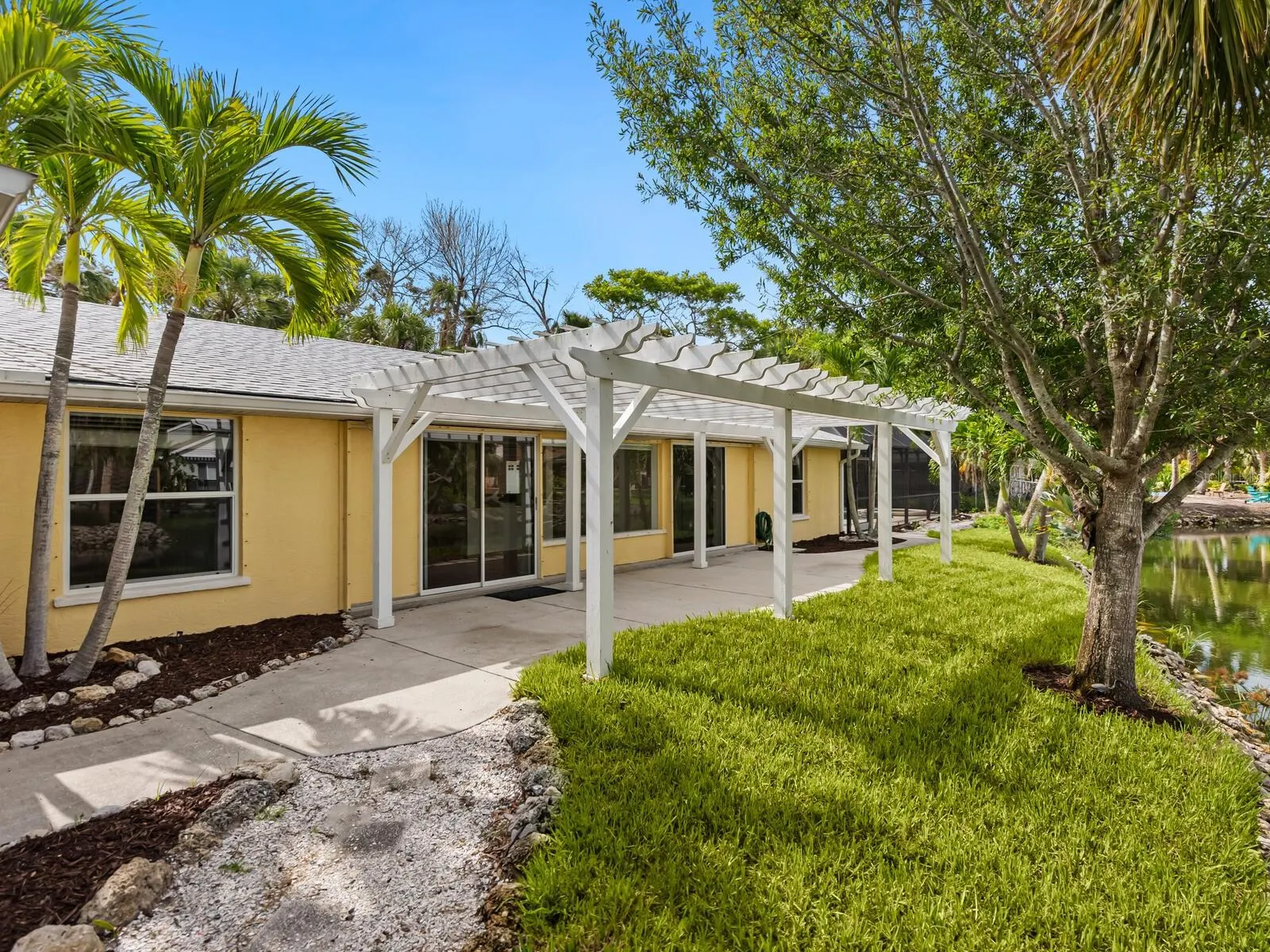4830 ESTRADA DE COSTA