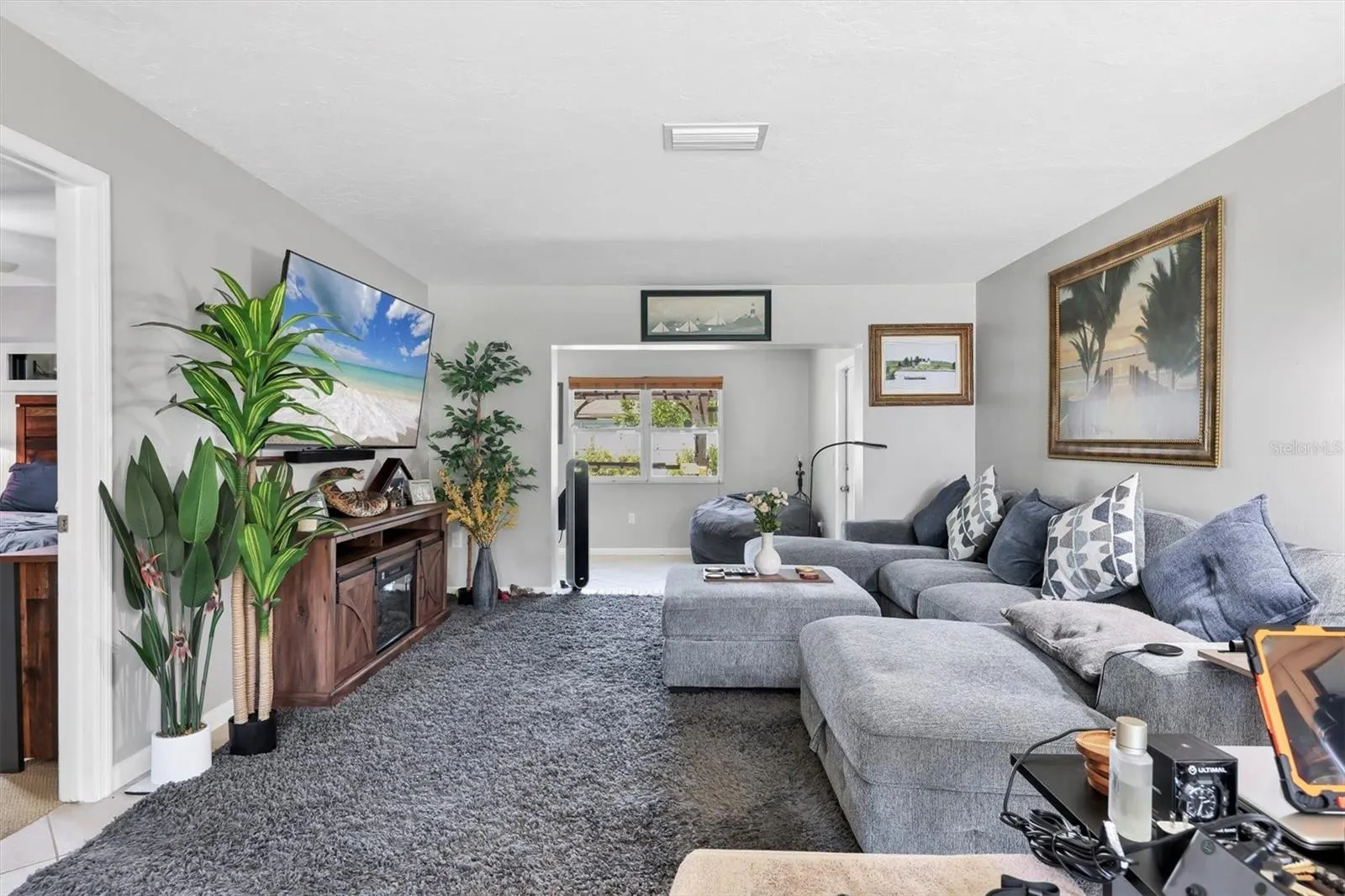 2935 WOODPINE CIR
