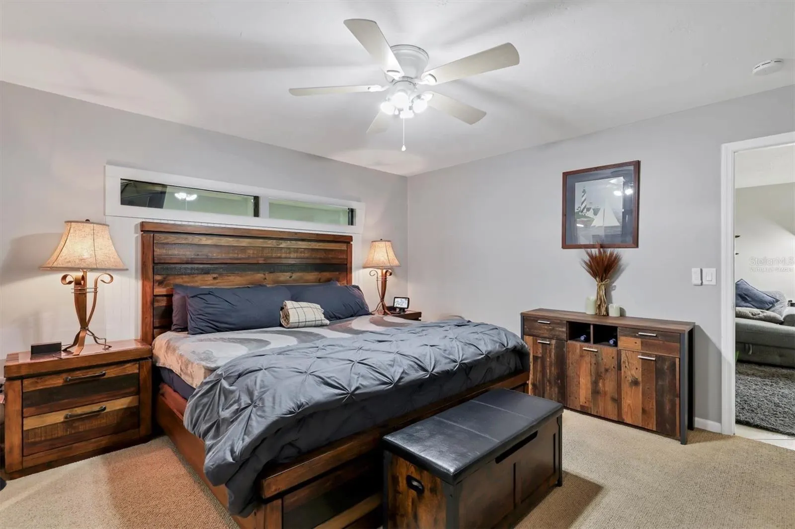 2935 WOODPINE CIR