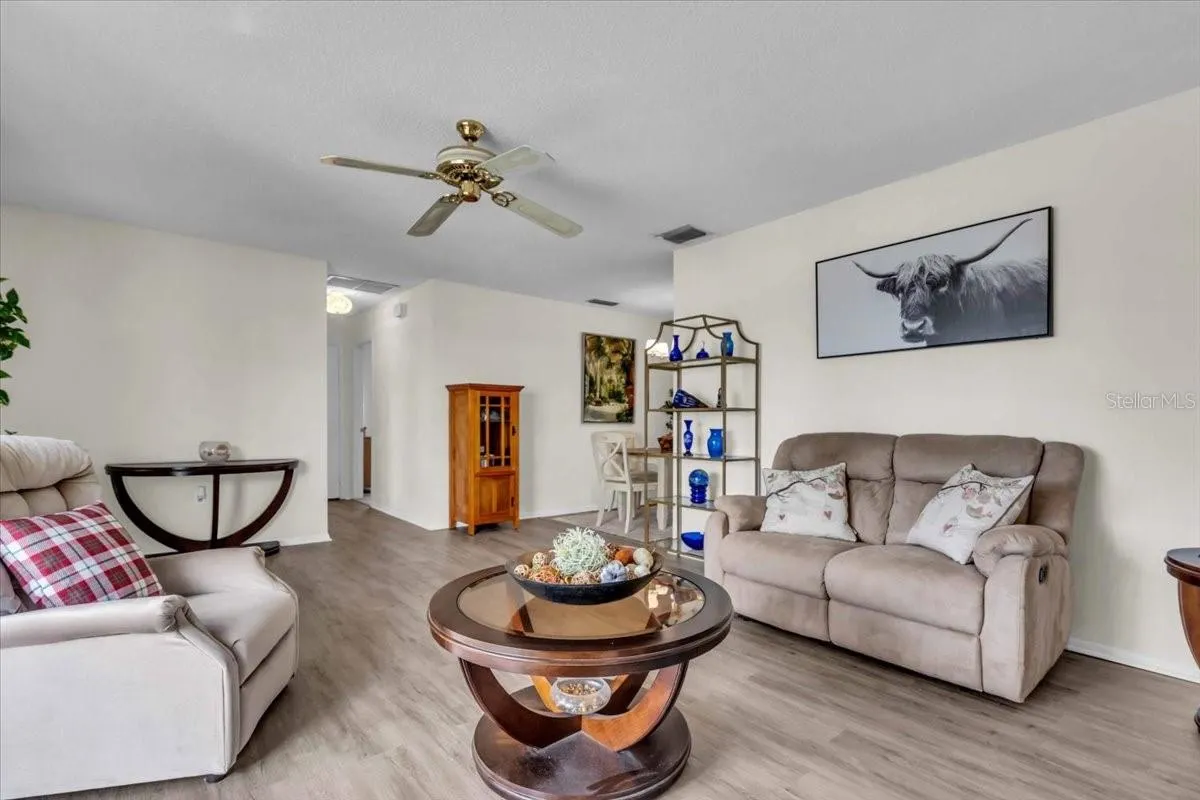 4003 JOYCE DR