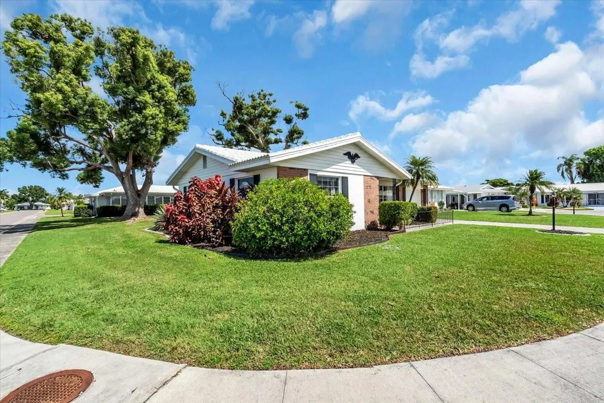 4003 JOYCE DR