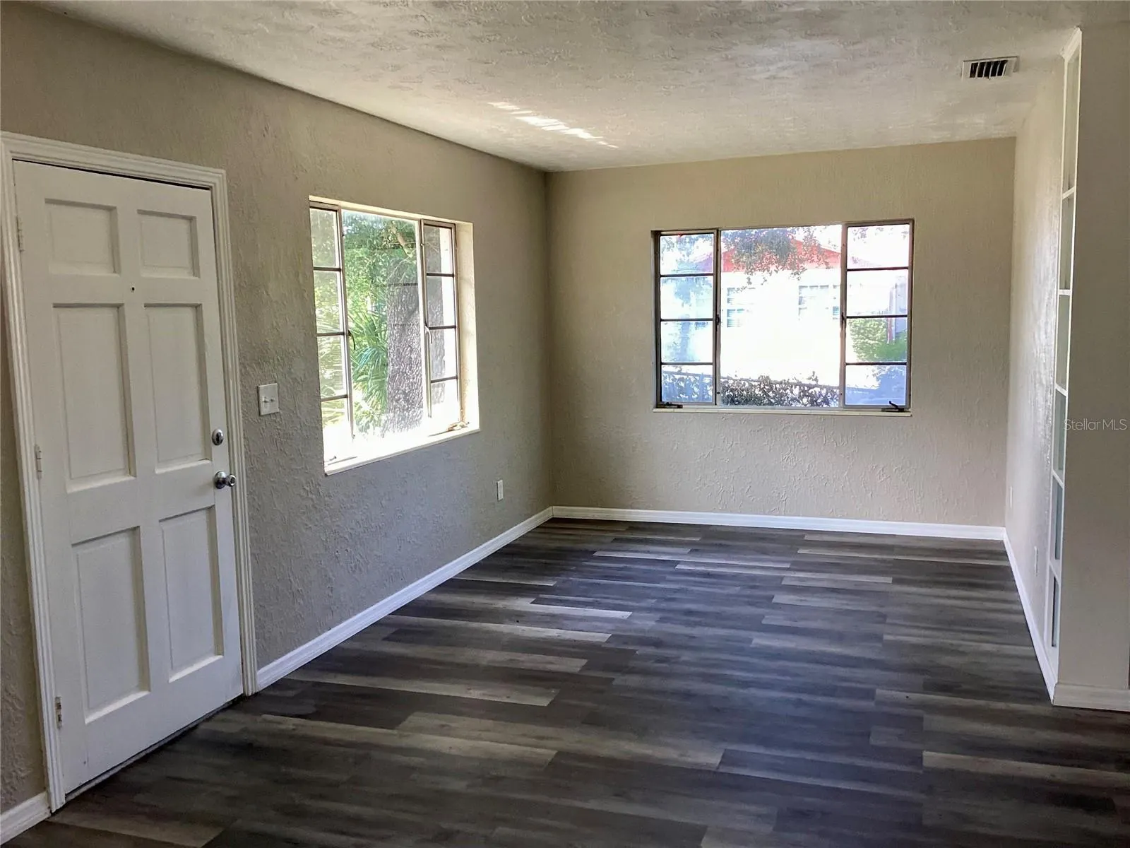 2504 38TH AVE W