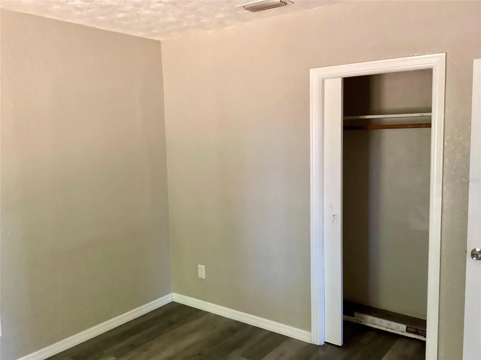 2504 38TH AVE W