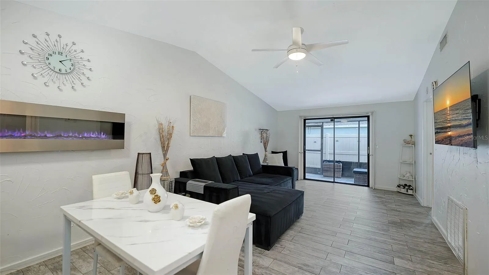 5911 39TH AVE W