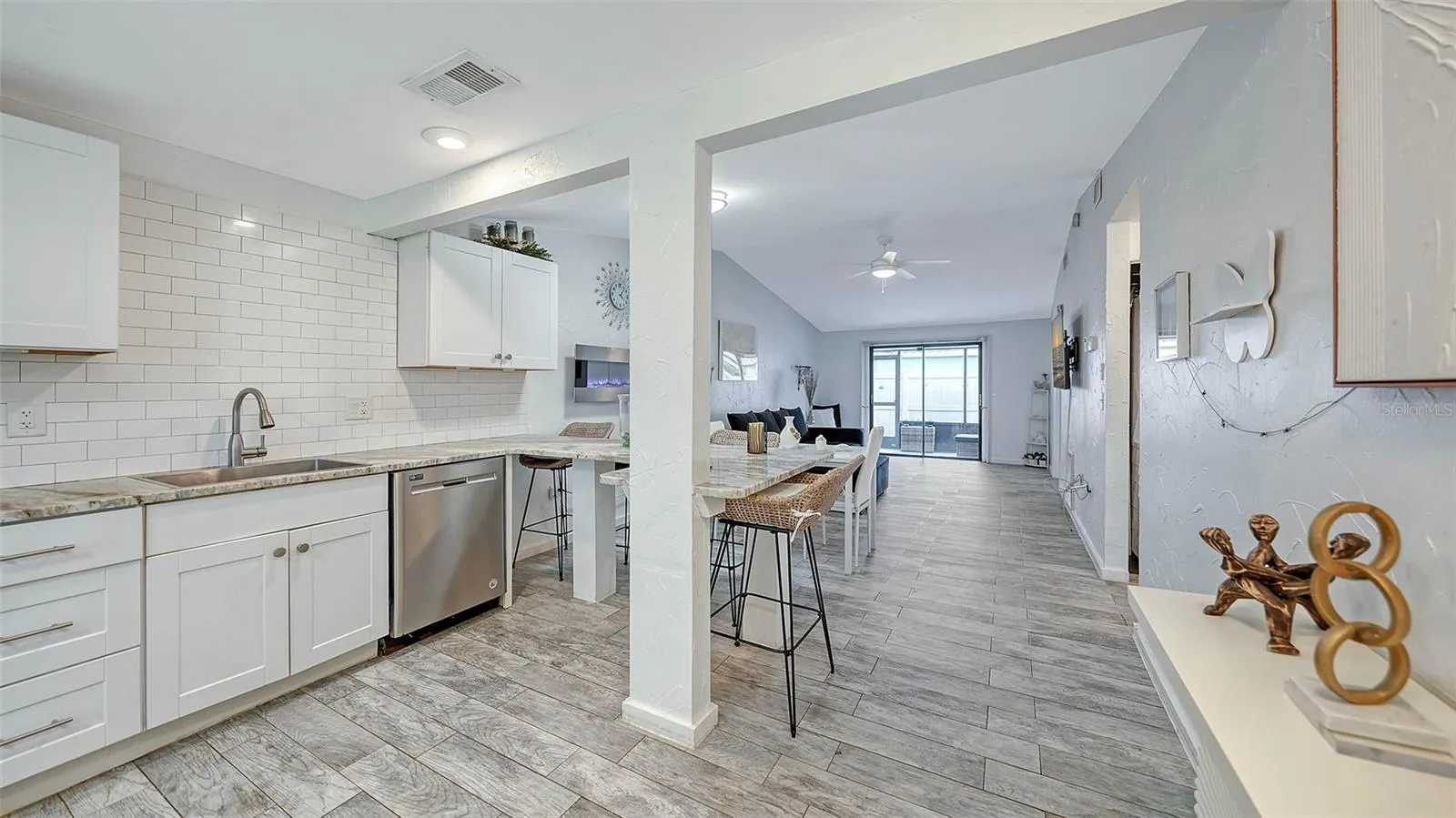 5911 39TH AVE W