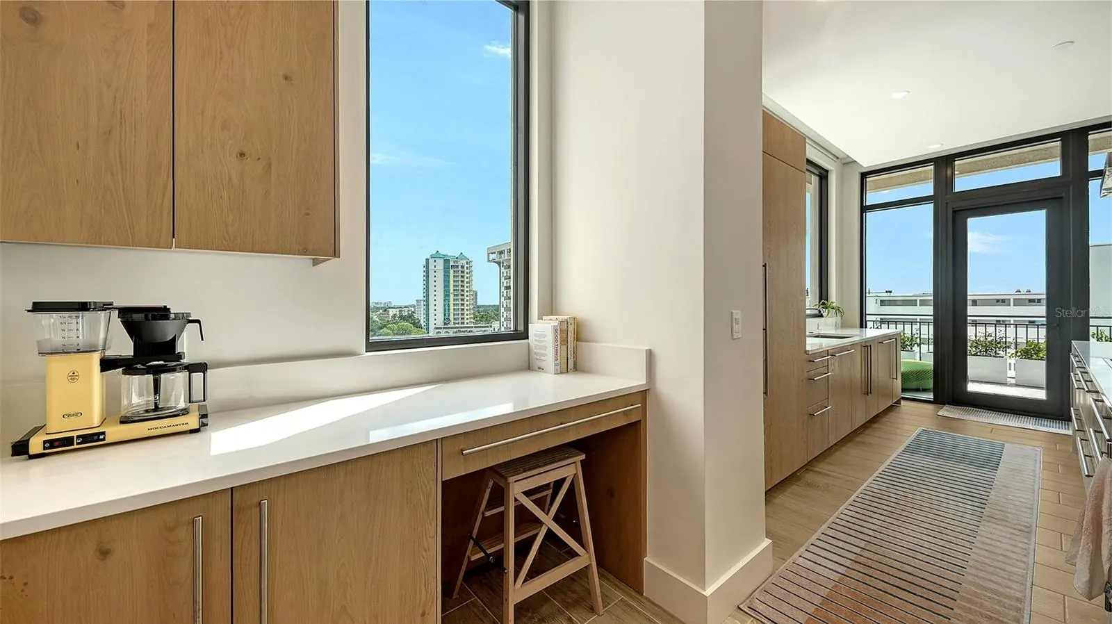 33 S PALM AVE #701, #701