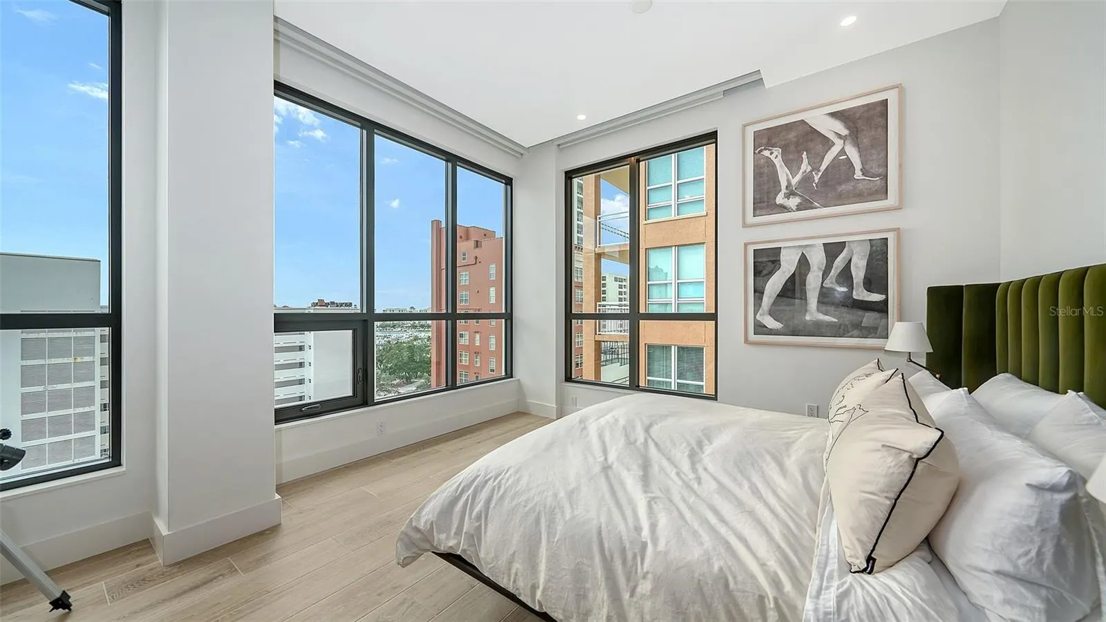 33 S PALM AVE #701, #701
