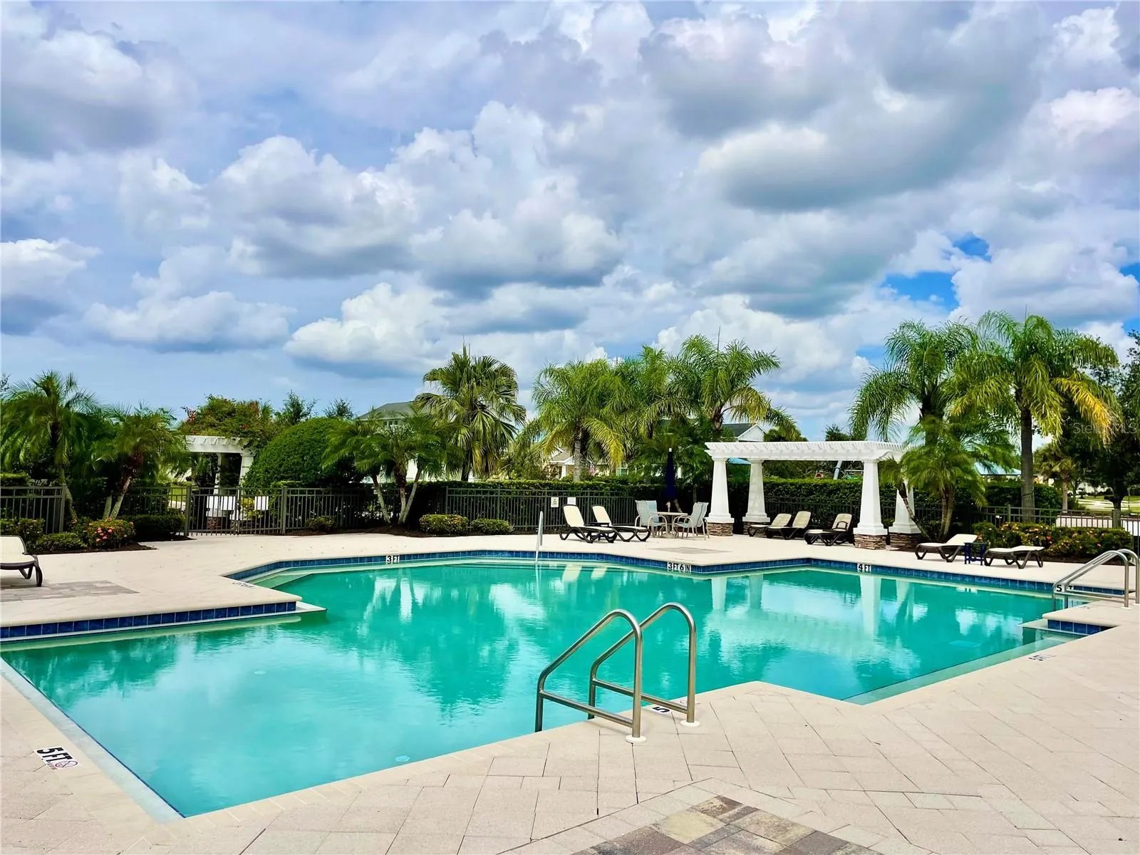 6417 PINE BREEZE RUN