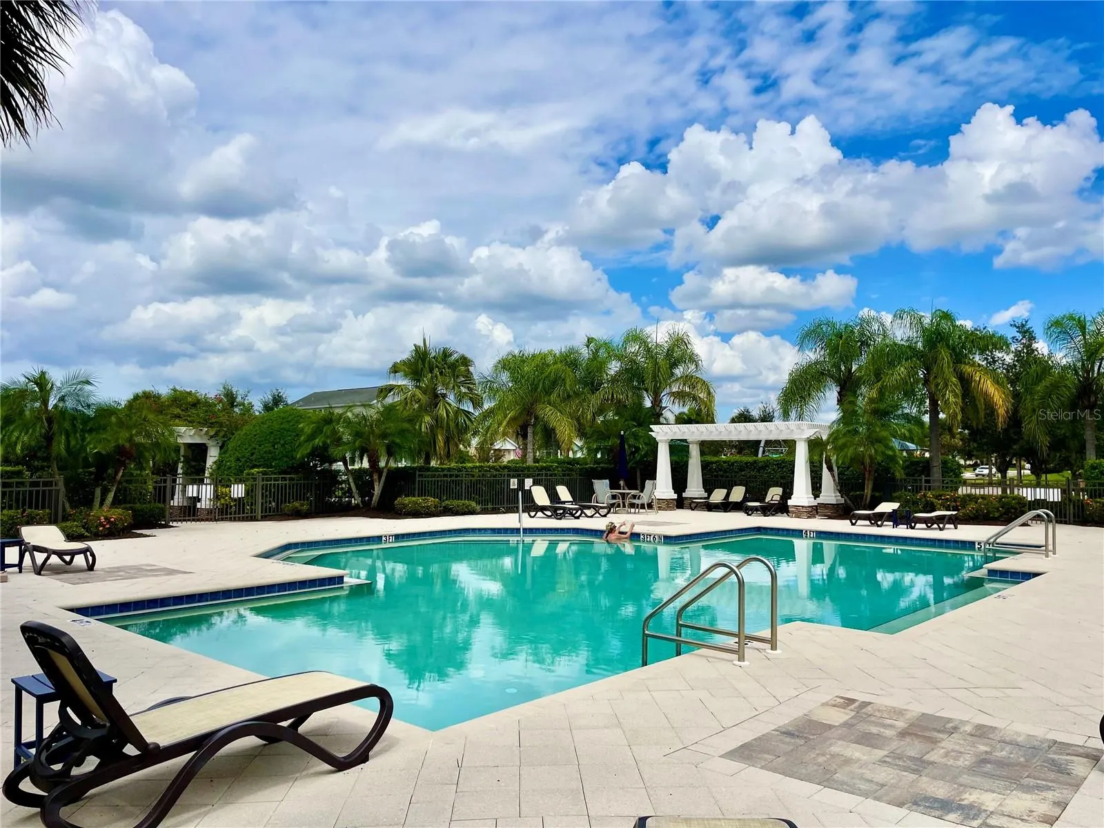 6417 PINE BREEZE RUN