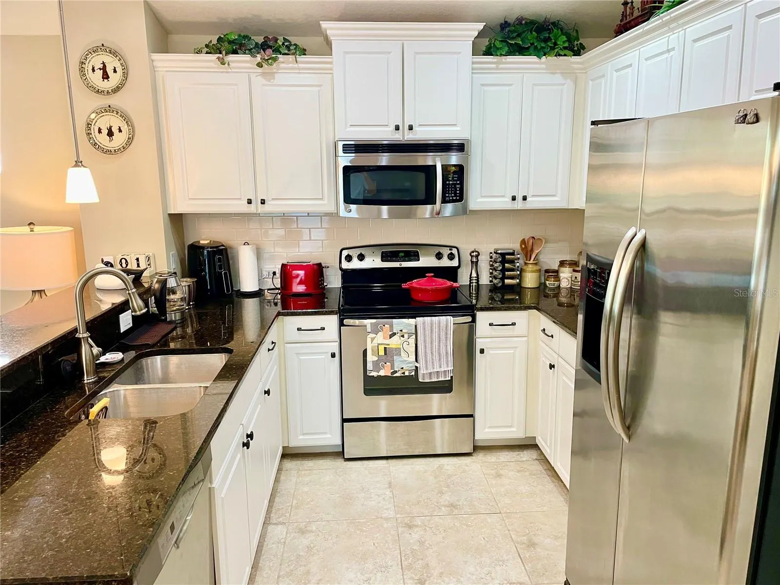 6417 PINE BREEZE RUN