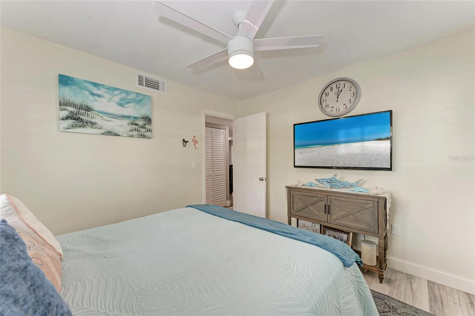 720 APALACHICOLA RD #104, #104
