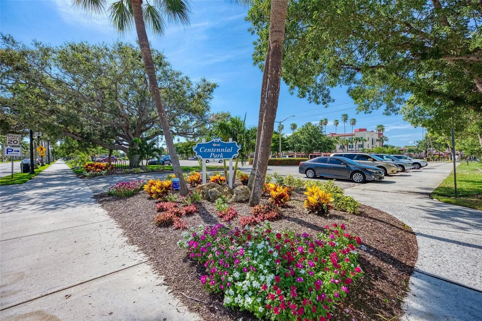 720 APALACHICOLA RD #104, #104
