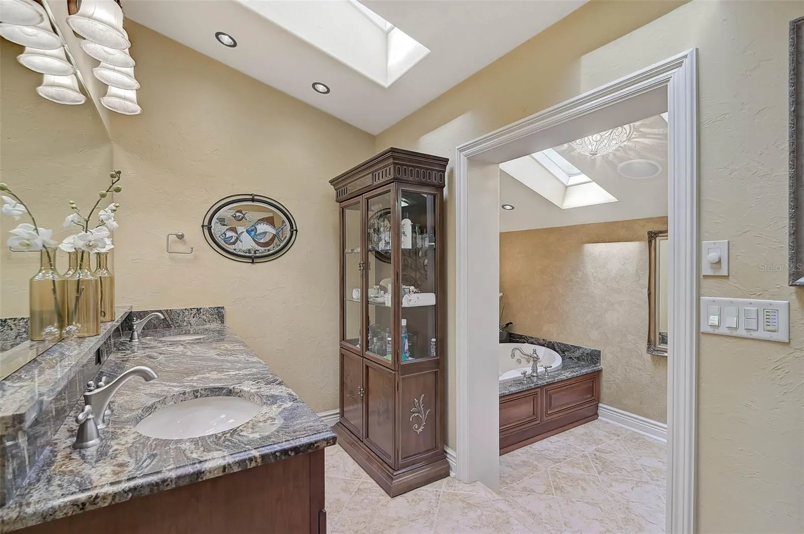219 KEEL WAY