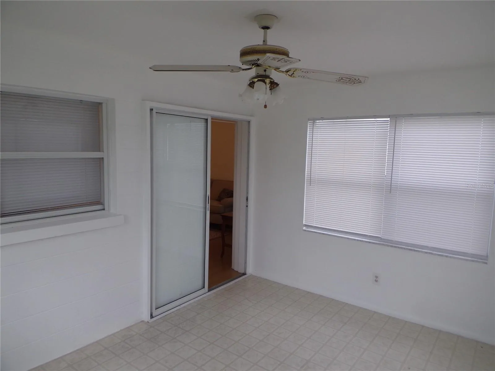 5987 CORAL WAY