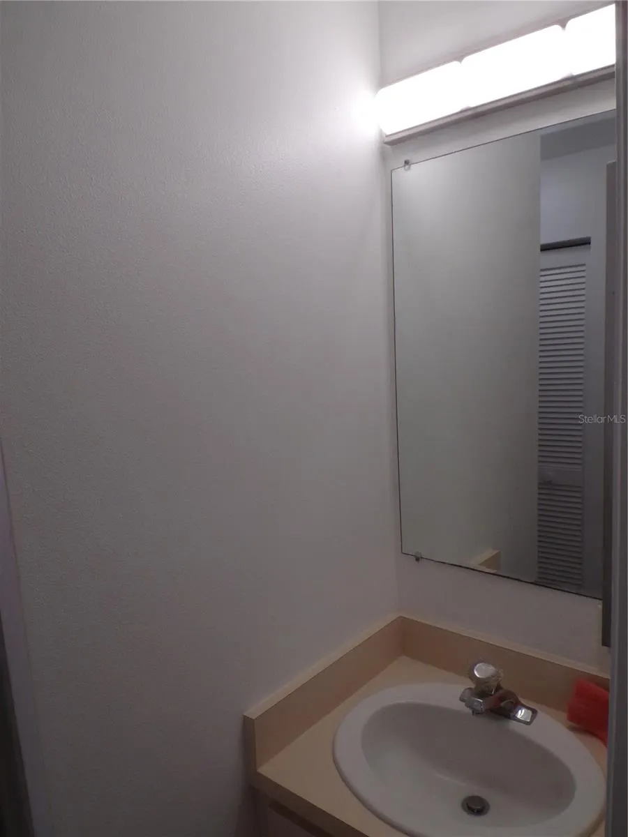 5987 CORAL WAY