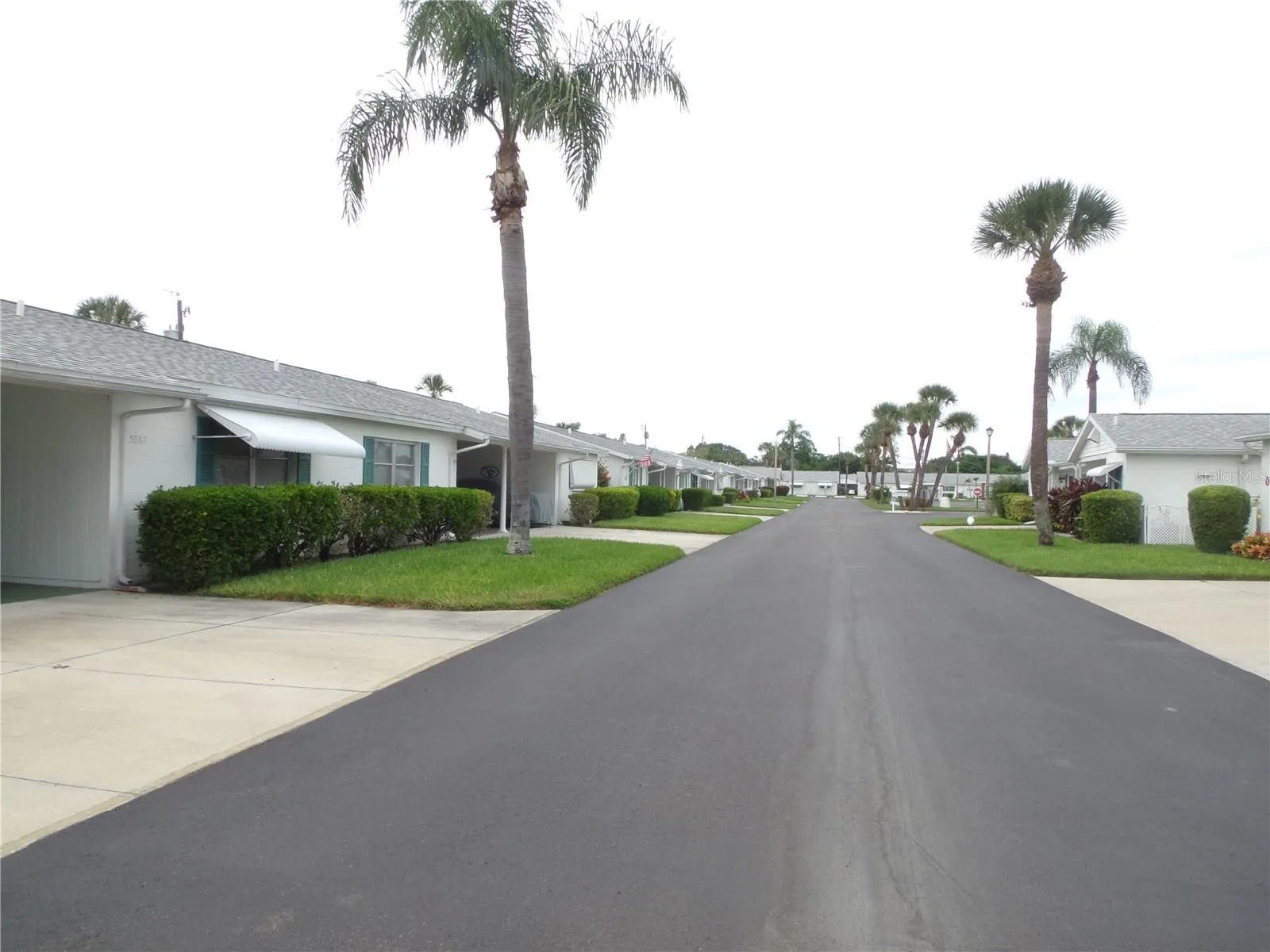 5987 CORAL WAY