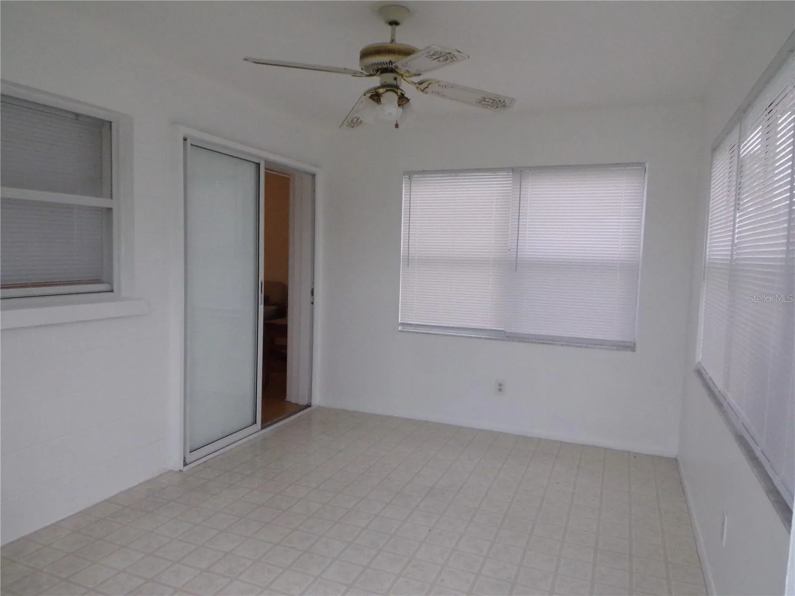 5987 CORAL WAY