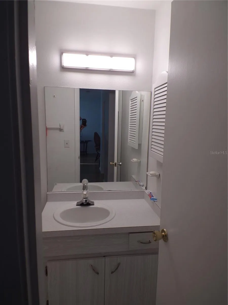 5987 CORAL WAY