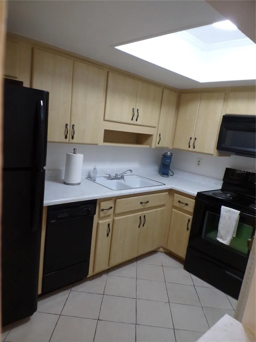 5987 CORAL WAY