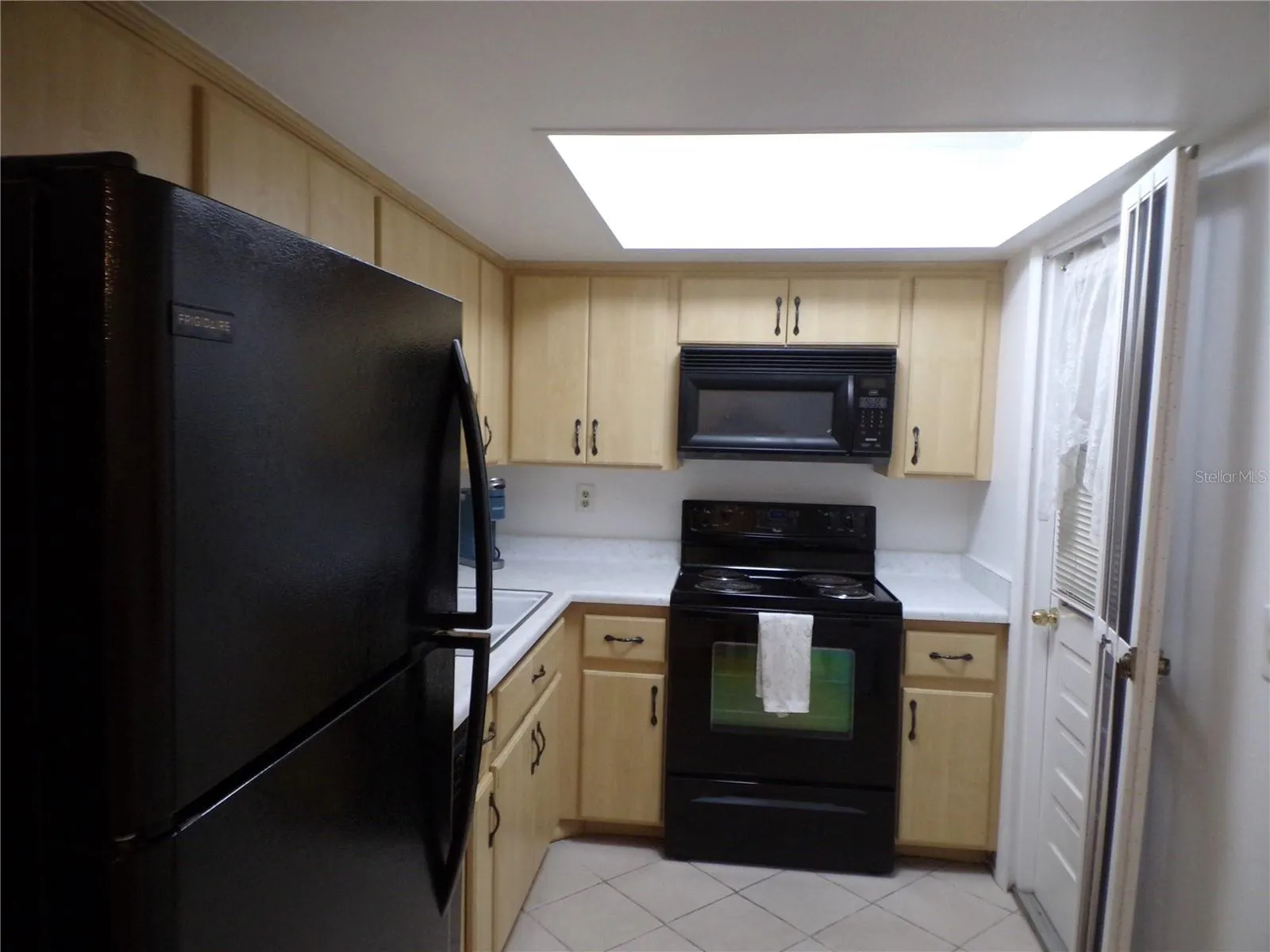 5987 CORAL WAY