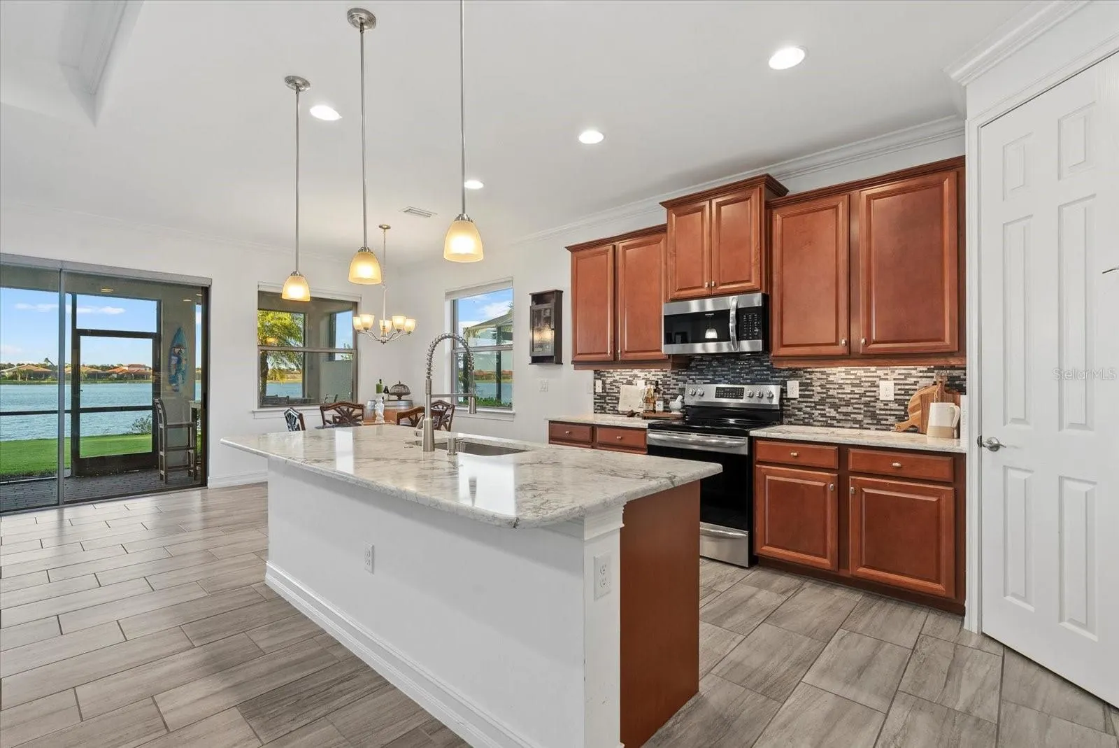 299 TOSCAVILLA BLVD