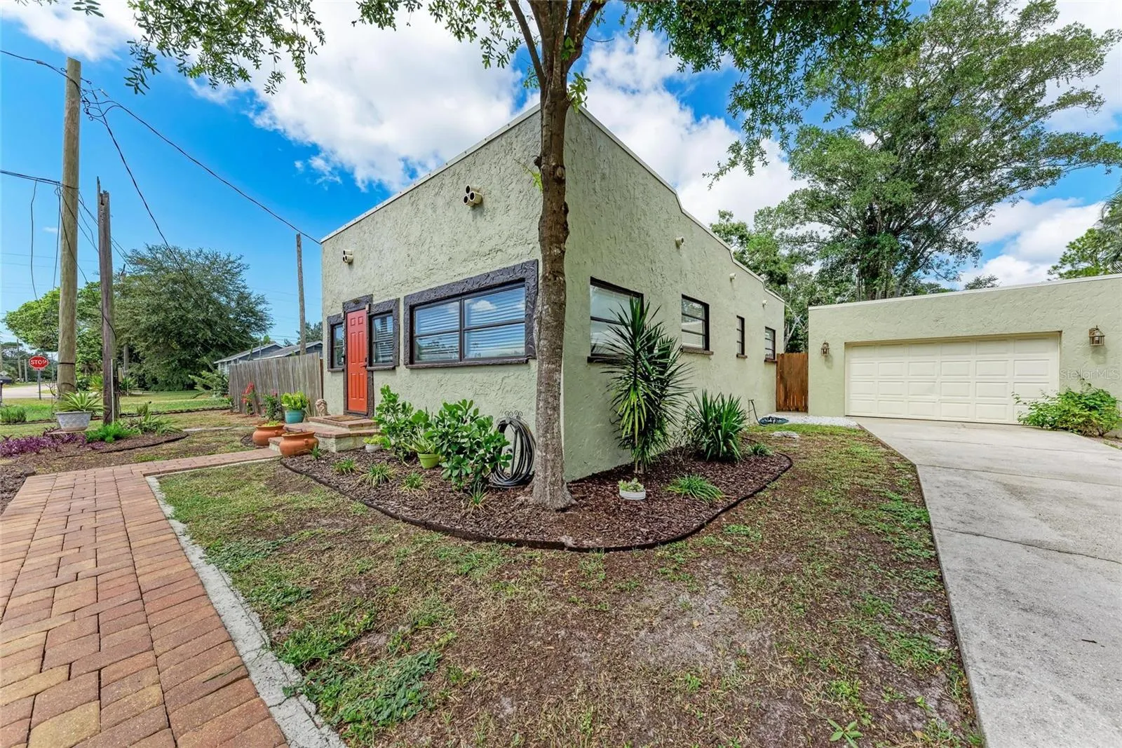 3812 11TH AVE W