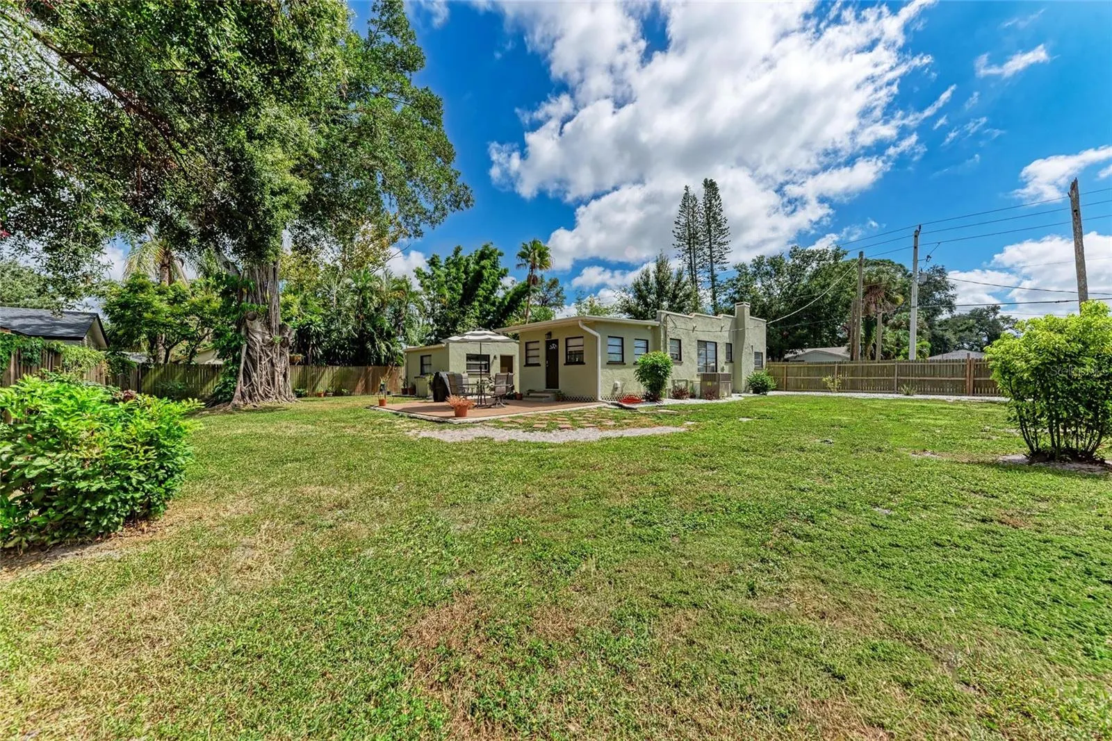 3812 11TH AVE W