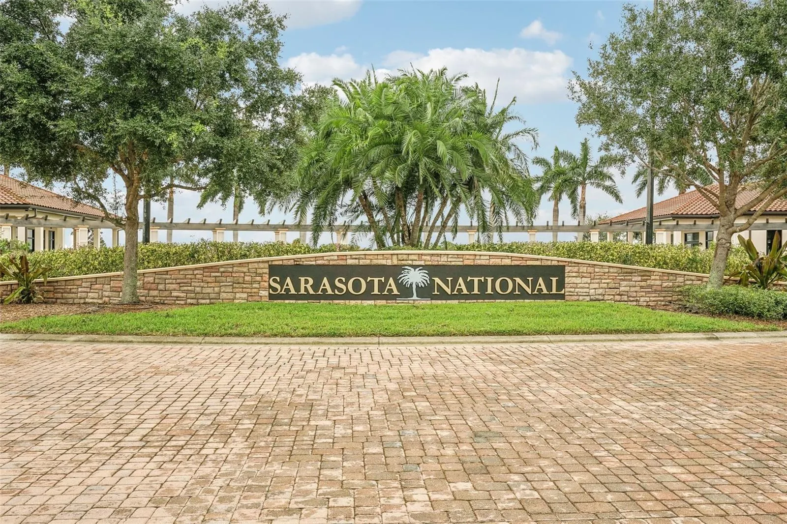 23463 WAVERLY CIR