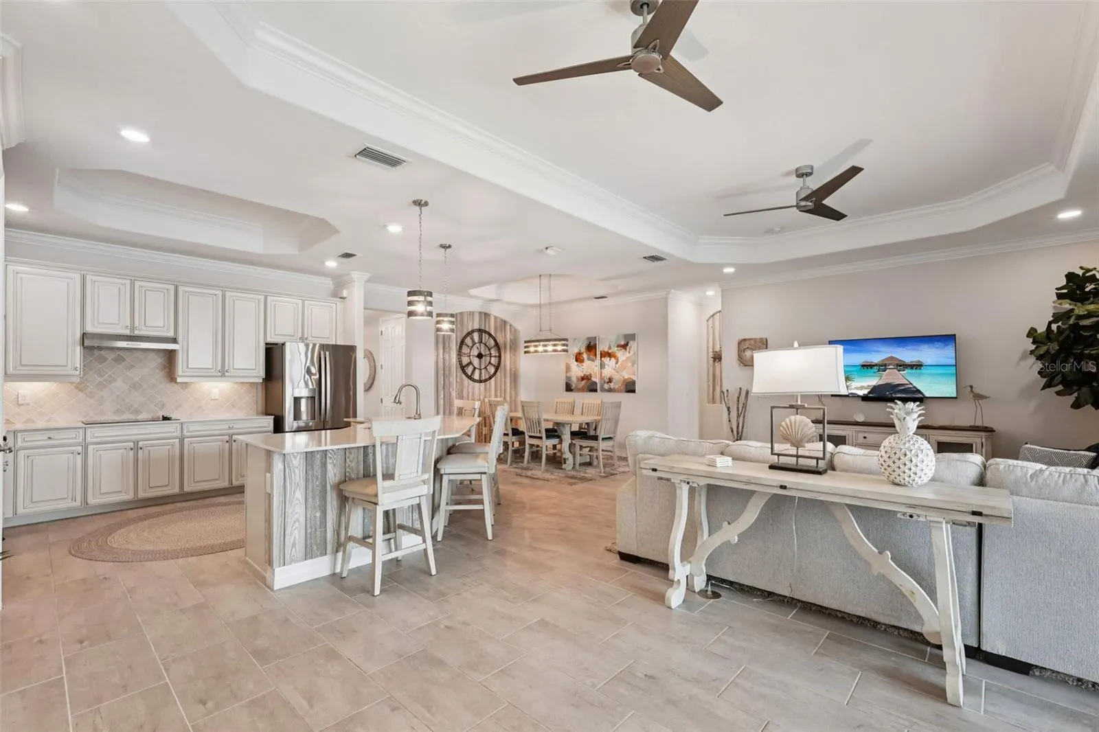 23463 WAVERLY CIR