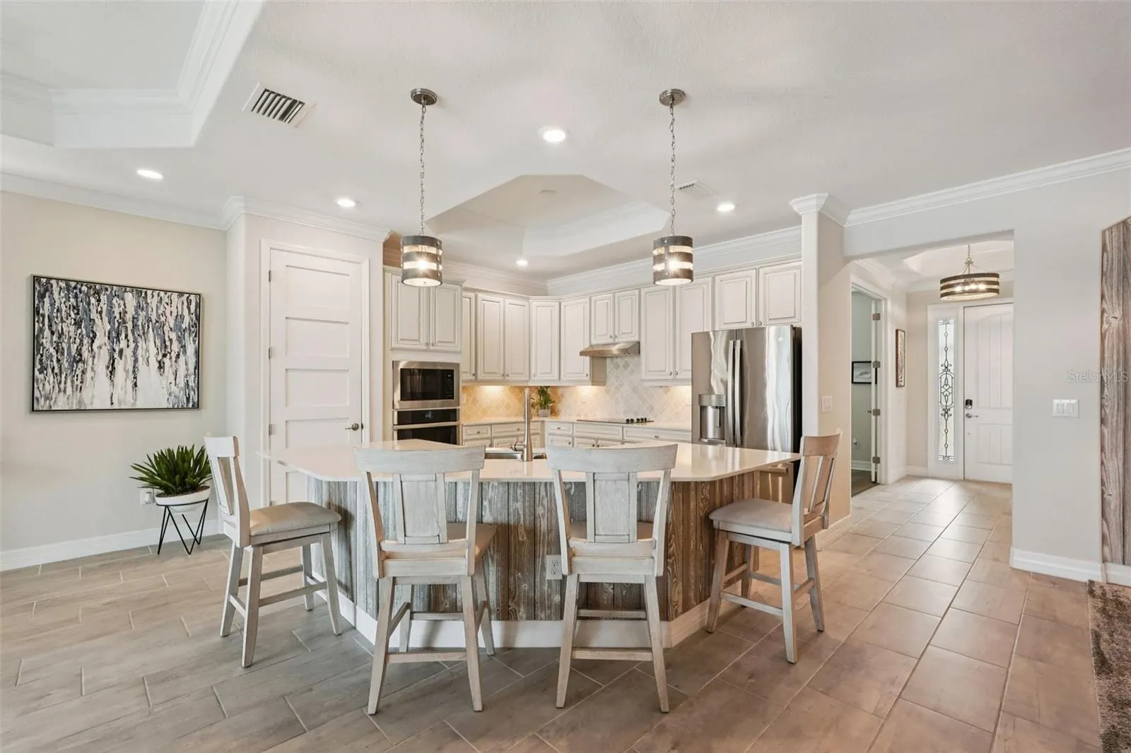 23463 WAVERLY CIR