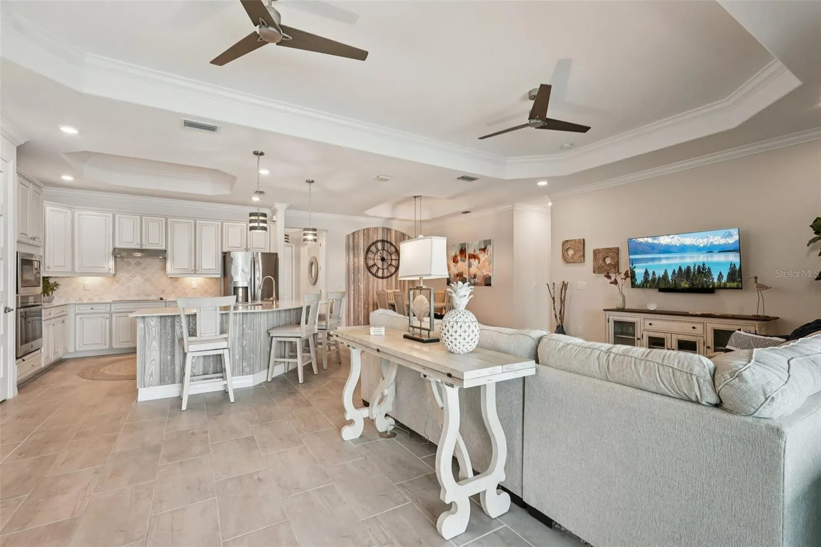 23463 WAVERLY CIR