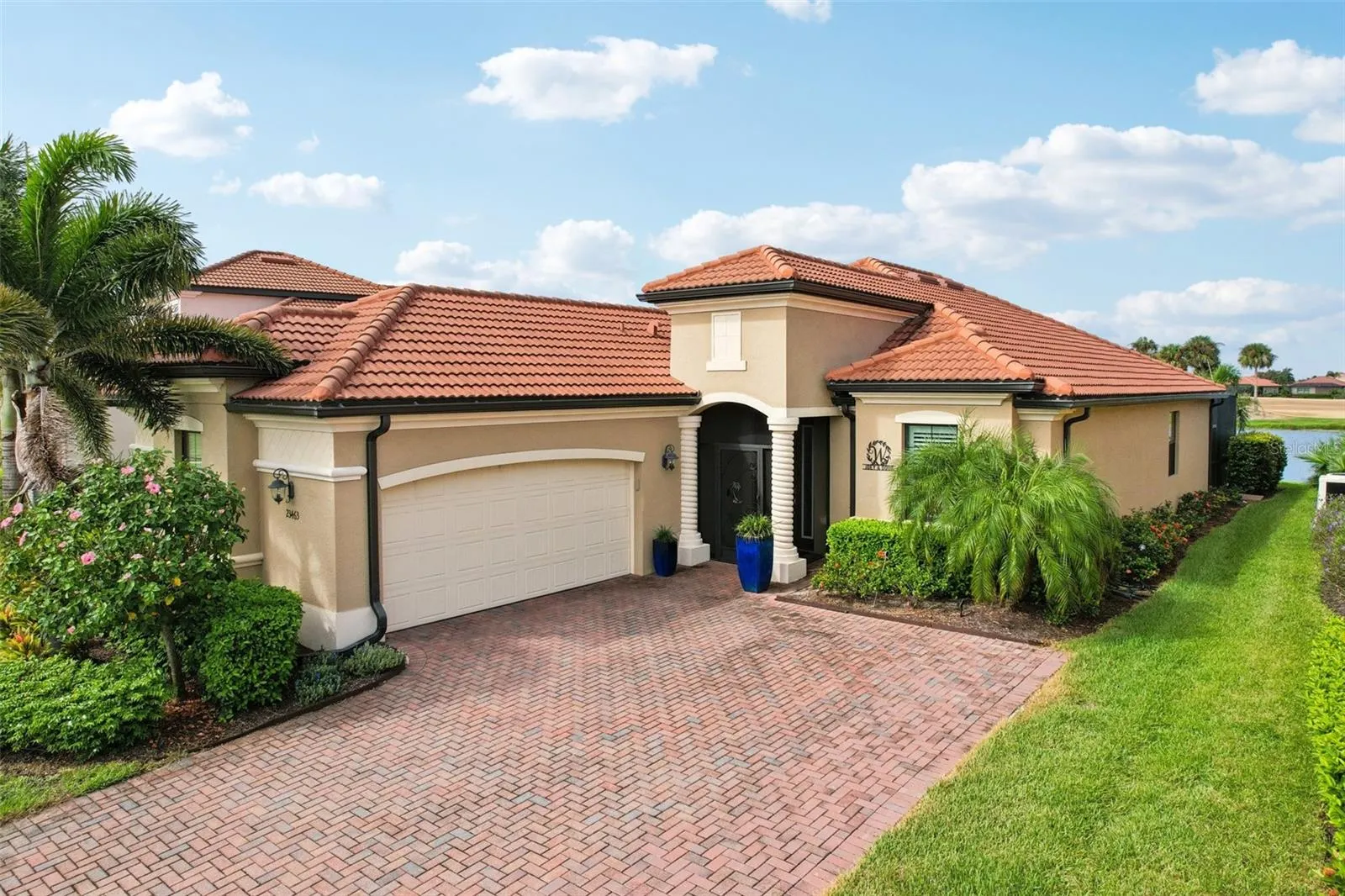 23463 WAVERLY CIR