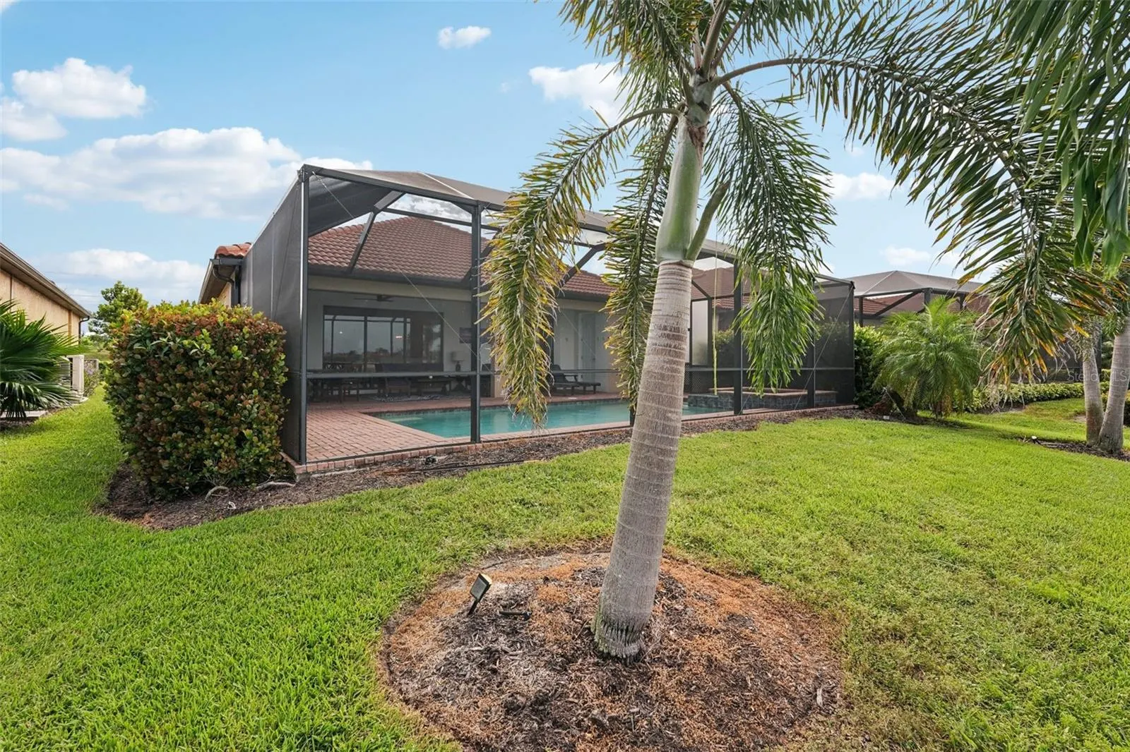 23463 WAVERLY CIR