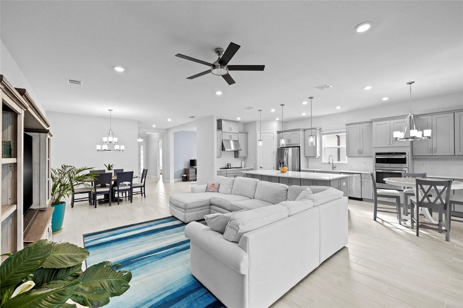 5132 CASERTA CT