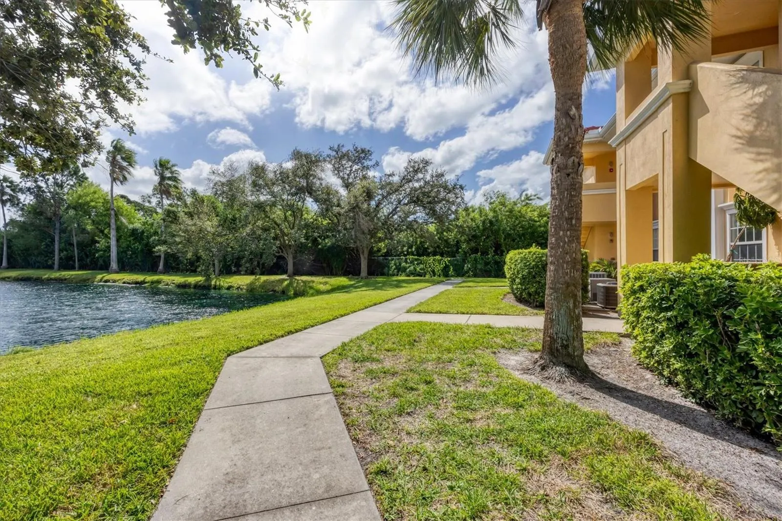 1010 VILLAGIO CIR #101, #101