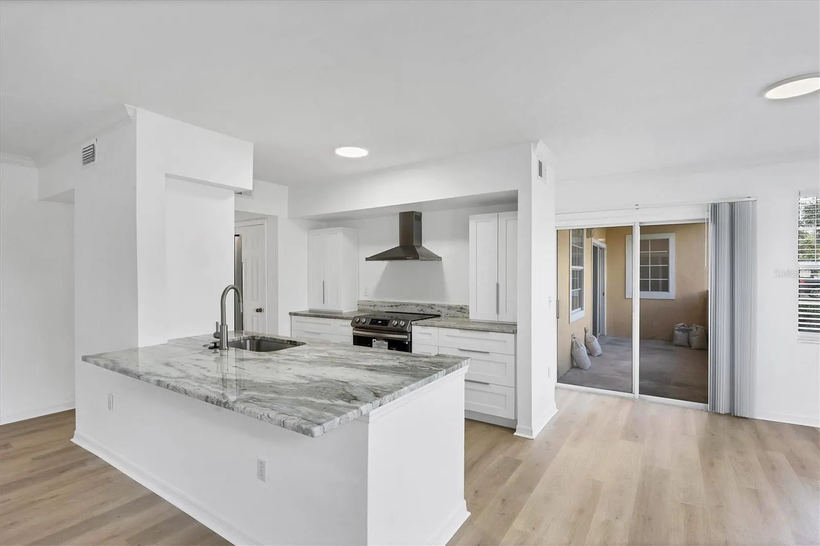 1010 VILLAGIO CIR #101, #101