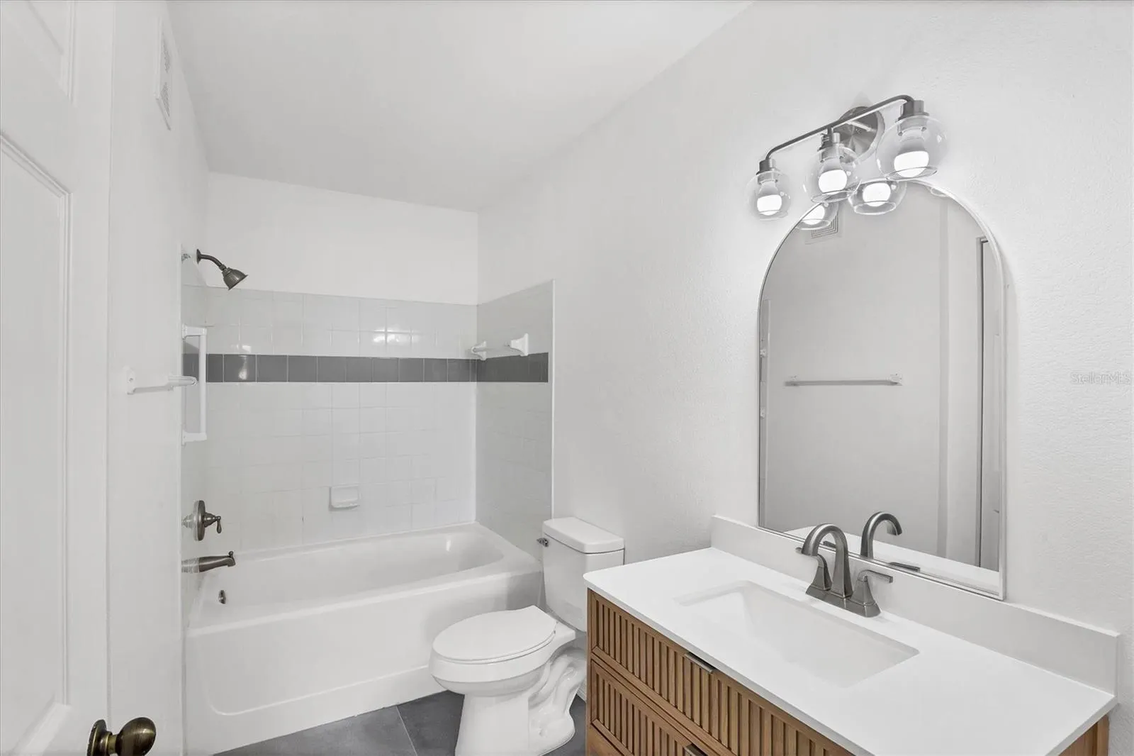 1010 VILLAGIO CIR #101, #101