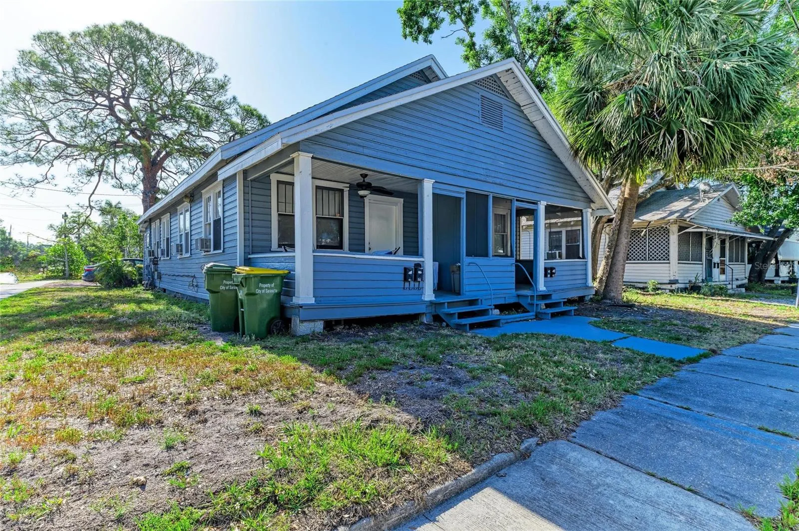 432 ADELIA AVE